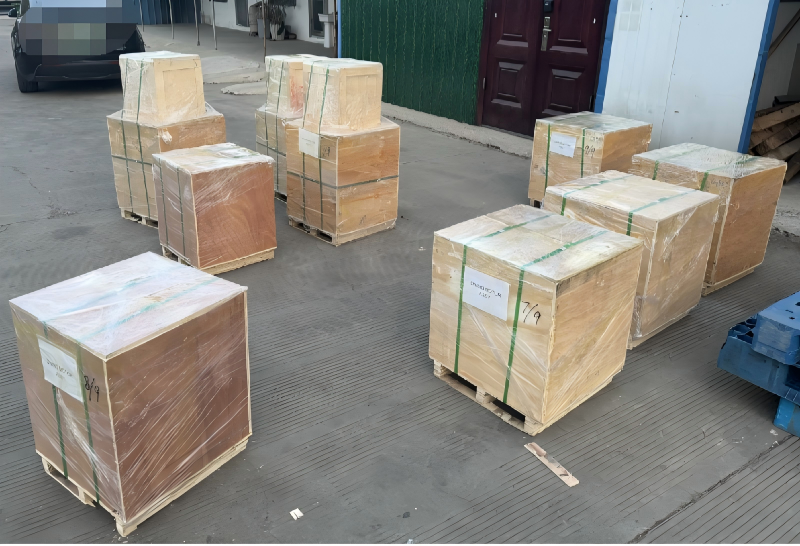 Excavator spare parts ready to ship to Central Asia